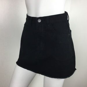 Brandy Melville Black Mini Skirt Size Medium NWT